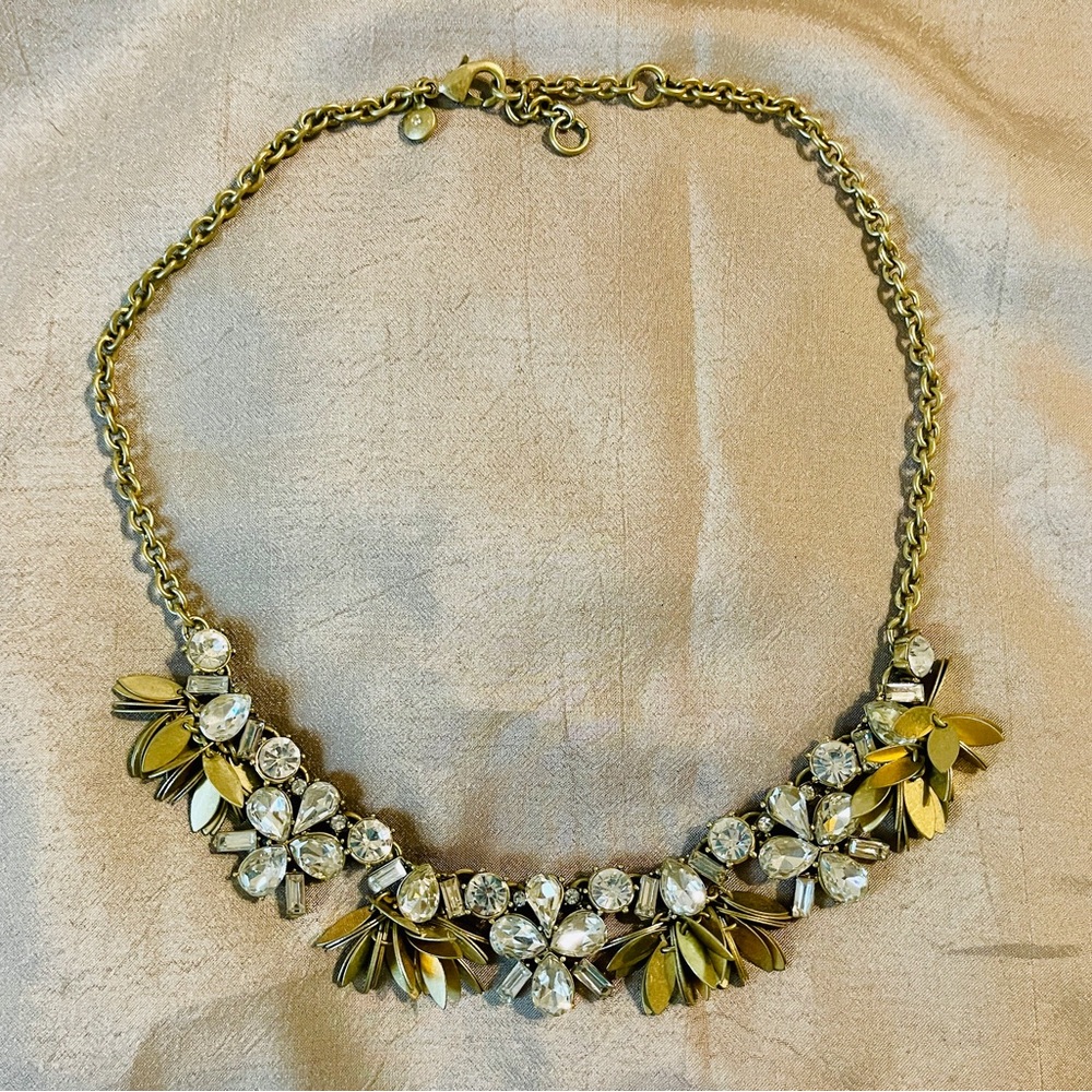Elegant Gold and Silver Floral Necklace